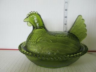 Vintage Indiana Carnival Green Beaded Glass " Nesting Hen " Chicken Nest