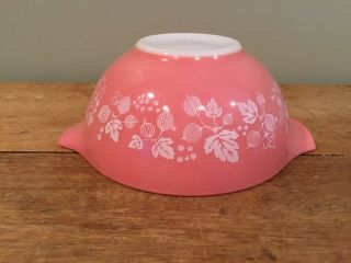 Vintage Pyrex Pink Gooseberry Cinderella Nesting Mixing Bowl 1 - 1/2 Qt 442