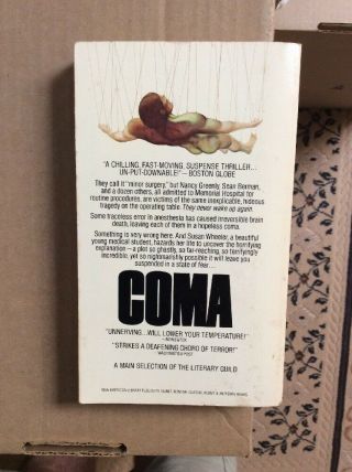 - - Coma - - by Robin Cook - - 1977 - - Signet - - Paperback - - VTG - - Thriller - - 435 2