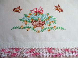 Pretty Vintage Embroidered Flowers & Butterflies Table Runner Or Dresser Scarf