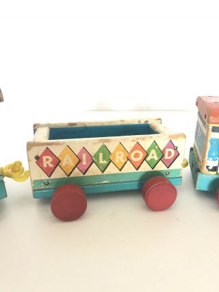 1963 Vintage Fisher Price 999 HUFFY PUFFY 4 pc Wooden Train Set 3