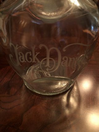 Vintage Jack Daniels Etched 1901 Glass Decanter 1.  75 L Pre - owned 2