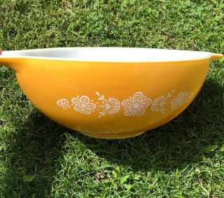 Vintage Pyrex White Butterfly Yellow Orange Cinderella 4 Quart Mixing Bowl 10 ¾”