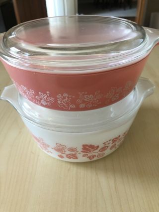 Vintage Pyrex Pink Gooseberry Casseroles 472 1.  5 Pt 471 1 Pt - Both W/lids