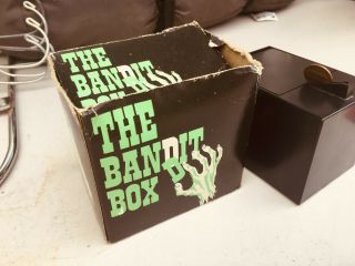 70 ' s Vintage THE BANDIT BOX Battery Powered Mechanical Bank. 2