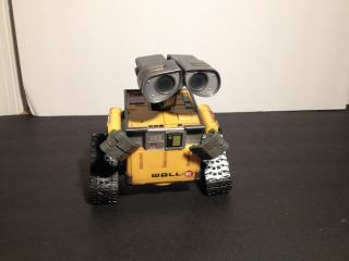 Vintage Thinkway Toys/Disney Pixar 6 Inch Voice Command Talking Dancing Wall - E 8