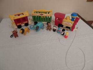 1973 Vtg.  Fisher Price Little People Play Family 3 Car Circus Train 991