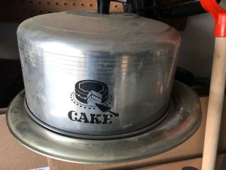 Vintage West Bend Aluminum Cake Carrier/ Saver/ Bakelite Handle Lock Lid
