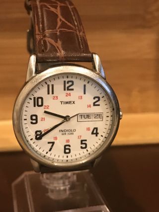 Vintage Timex Men’s Quartz Watch W/indiglo.  Battery