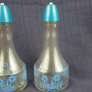 Vintage Gemco Oil And Vinegar Cruets Bottles.  Clear With Blue Lids and Designs 3