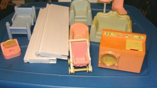 Vintage Playskool Dollhouse Furniture Washer And Dryer And Other Furniture