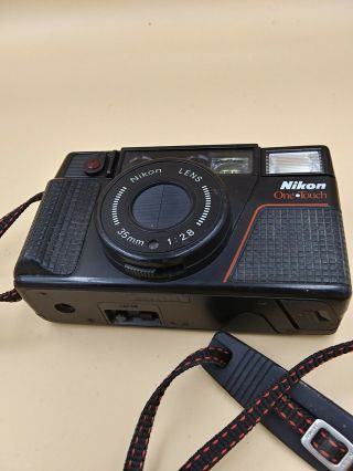 Rare Vtg Nikon One Touch 1.  28 35mm Point & Shoot Film Camera