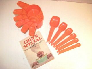 Vintage Tupperware Orange Measuring Cups And Spoons & Cookbook - Vgc