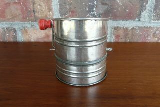 Child’s Toy Vintage 1950 ' s Small Metal Red Handle Flour Sifter 3 - 3/4 