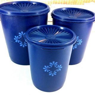 Vintage Tupperware Royal Blue Canister Set Of 3 807 - 1 809 - 13 811 - 4 Lids Floral