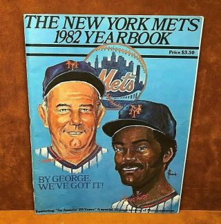 Vtg.  1982 York Mets Official Yearbook " An Amazin 