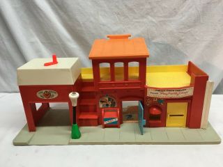 17 " Vintage Childrens Toy Set Fisher Price Theater Post Office Firehouse