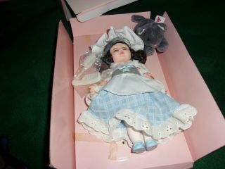1988 Ginny Vogue 8 " Posable Doll 71 - 4100 Lavender & Lace,  Accessories