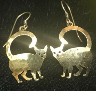 Vintage Wild Bryde Signed Cat Dangle Earrings Gold Tone Siamese