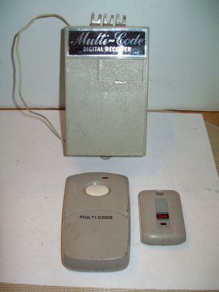 Vintage Multi Code Garage Door Opener Radio Receiver W/ Two Remotes Guc