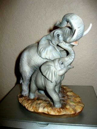 Vtg Homco Elephant & Baby Masterpiece Porcelain Home Interiors Figurine