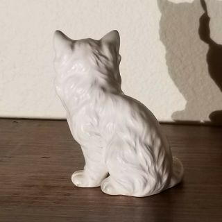 Vintage Lefton White Persian Sitting Cat Porcelain Figurine Blue Eyes 3
