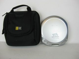 Vintage Sony Walkman D - E220 Espmax Portable Cd Player Silver W Case Logic