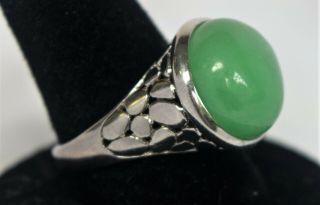 Vtg Large Sterling Silver Round Green Jade Ring Size 7 1/4