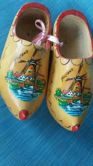Pair /vintage Dutch Holland Wooden Hand Painted Windmill Clogs Shoes Size 6