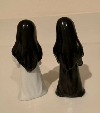 Two Porcelain Nun Figurines L&M 1956 Japan Vintage. 5