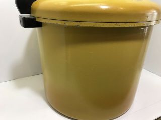 Vintage Pressure Cooker 1970 ' s Presto Pressure Canner Cooker Harvest Yellow 21QT 4