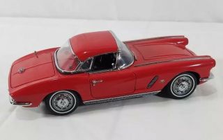 Danbury 1:24 1962 Corvette Convertible Diecast Model Vintage Collectible.