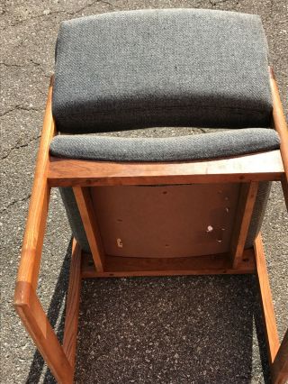 VTG Contour Sled Base Wooden - Arm Blue Heather Back and Seat Office Guest Chair 4