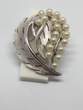 Vintage Signed Trifari Brushed Silver Tone Faux Pearl Pin Brooch 2 "