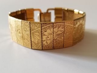 Vintage Sarah Coventry Gold Tone Bracelet Etched Floral Mesh Back Box Clasp