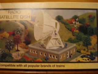 Ho Scale Vintage Con - Cor Radio Satellite Dish (rare)