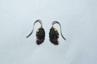 Gorgeous Vintage Carved Whitby Jet Pierced Earrings In Gold Coloured Setting