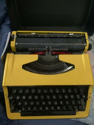 Vintage 1970 ' s Brother Typewriter Deluxe 800 (Yellow) 6