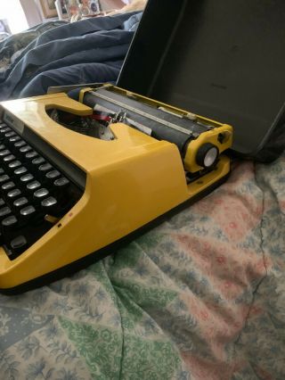 Vintage 1970 ' s Brother Typewriter Deluxe 800 (Yellow) 8