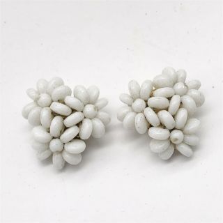 Vintage Ladies Costume Jewellery White Flower Cluster Clip On Earrings