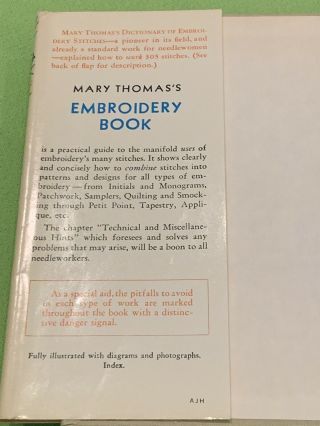 Mary Thomas ' s Embroidery Book Vintage HC 1938 2