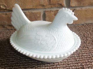 Vintage White Milk Glass Hen On A Nest