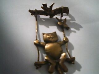 Vintage Jj Jonette Goldtone Cat Brooch Pin Cat On A Swing With Birds