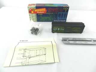 3022 Vintage Ho Scale Roundhouse 36 