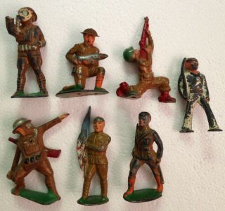 Vintage Metal Toy Usa Army Men Soldiers Paint 7 Figures