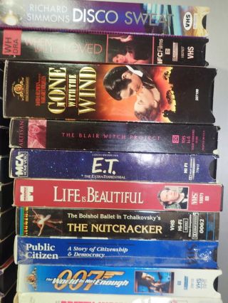 of 60 vintage VHS tapes MOVIES all genres - LM10 2