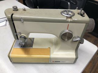 Vintage Sears Kenmore Sewing Machine Model 158.  10400