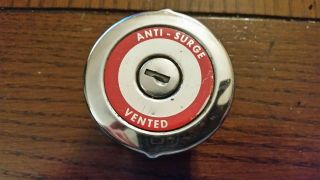 Briggs And Stratton Vintage Anti Surge Gas Cap With Key X0 - 1908