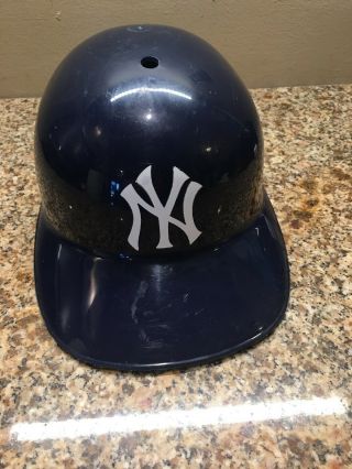 Vintage 1969/70 York Yankees Sports Souvenir Plastic Batting Helmet