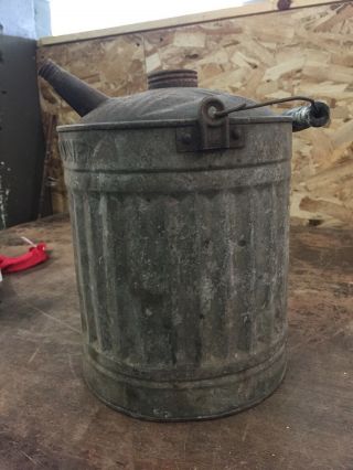 Vintage Galvanized Metal 1 Gallon Gas Oil Kerosene Can With Wood Handle